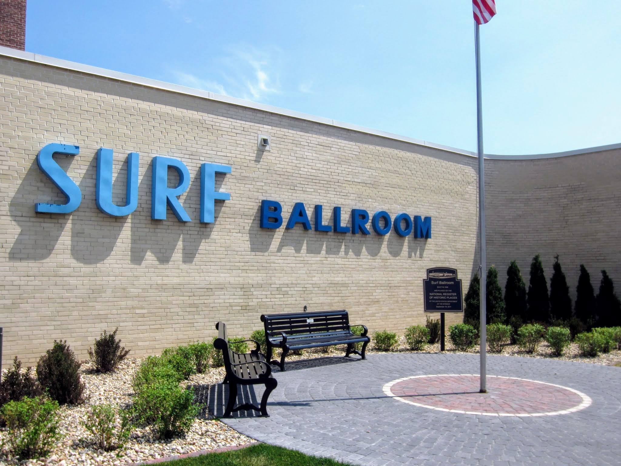 Surf Ballroom courtyard