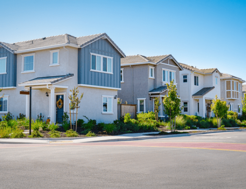 Your House Hasn’t Sold Yet. Should You Rent It Out Instead?